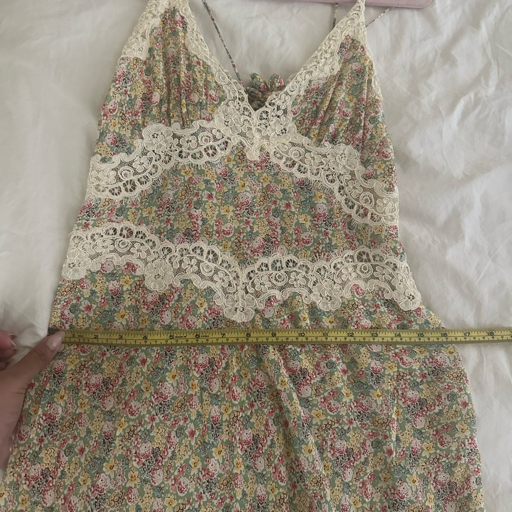 DÔEN Venus corded lace-trimmed floral-print silk-crepe midi dress - Picture 7 of 8